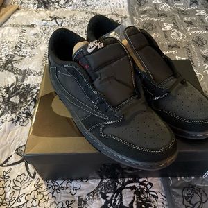 Travis Scott phantom men size 13